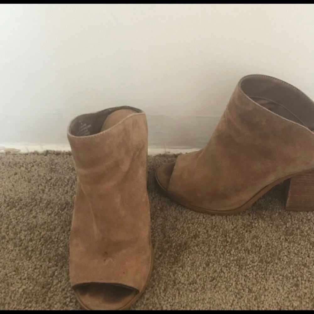 Steve Madden chunk heel